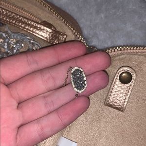 Kendra Scott necklace